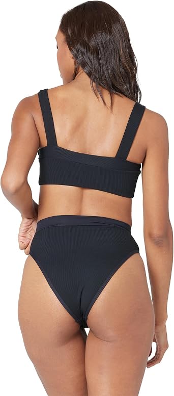 Lee Lee Bikini