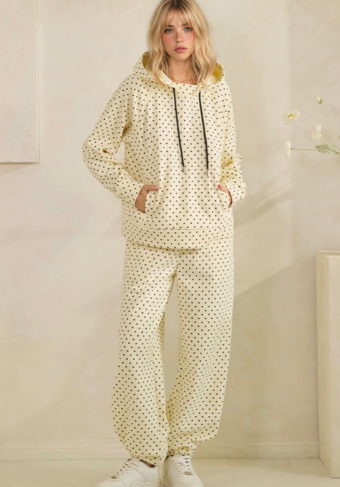 Cozy Polka Dot Set